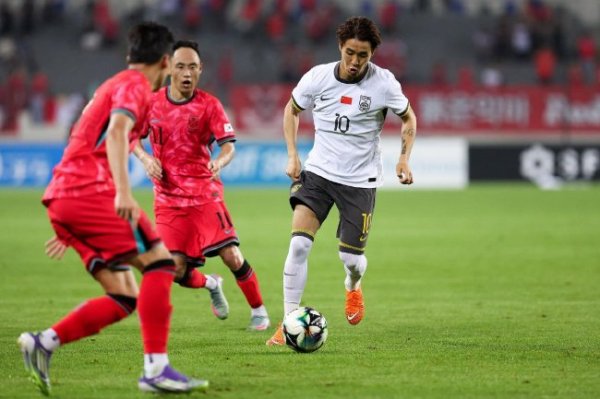 开元棋牌app 国足次战日本或摆"铁桶阵" 守住底线少输当赢