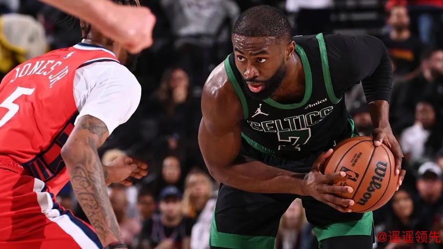 布朗50+5怀特29+7 凯尔特人终结快船6连胜