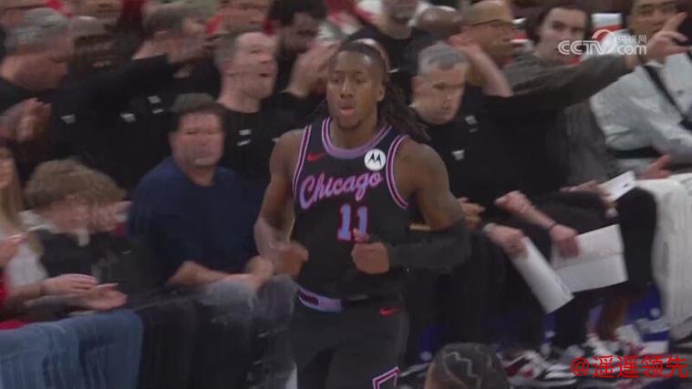 布里奇斯26分14板 黄蜂逆转公牛终结三连败